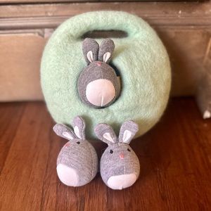 Lovevery Bunnies in felt burrow Babbler Kit 13-15 Months Montessori Lear…
